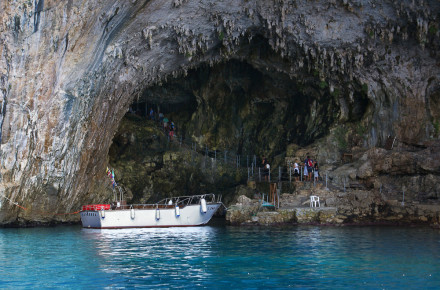 la grotta zinzulusa castro salento