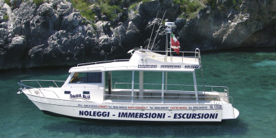 barca ondablu per escursioni